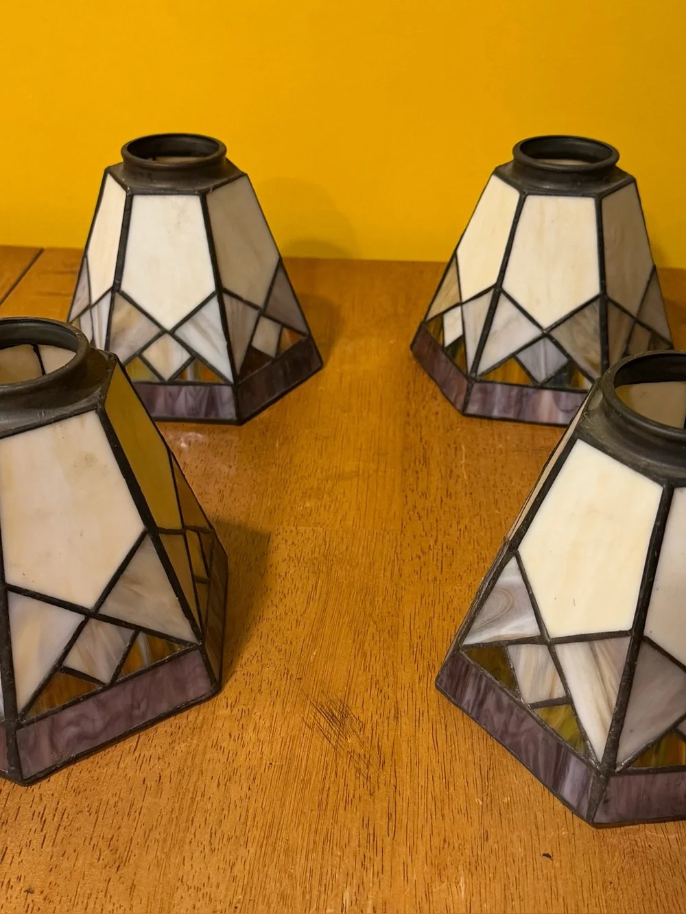 Stained Glass Tiffany-Style White and Purple Accent Lamp Shade (Set of 4)